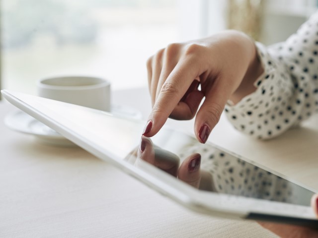 Ikona E-usługi w administracji coraz popularniejsze